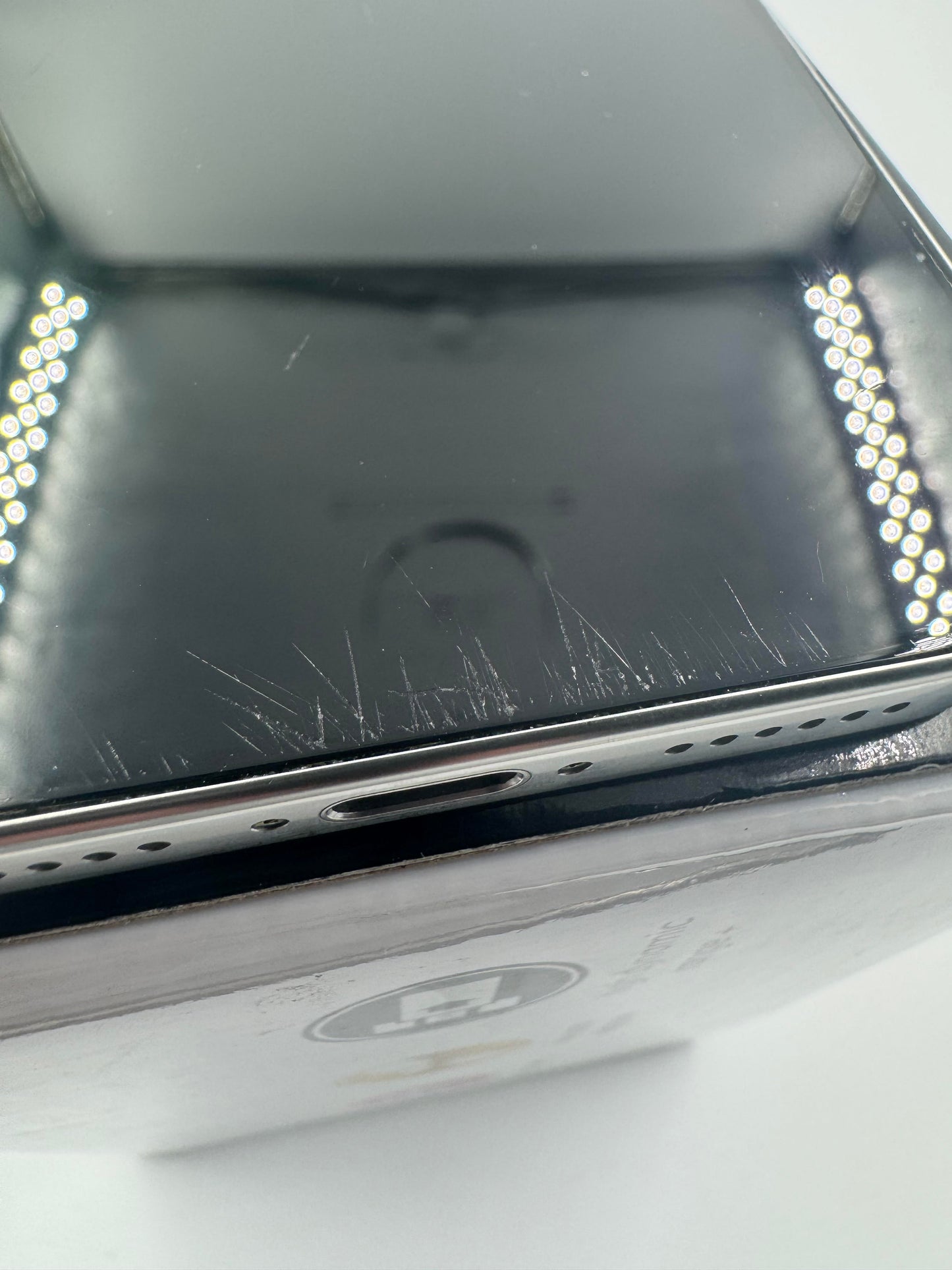 Factory Unlocked Apple iPhone 16 Pro Max 512GB White MYW83LL/A